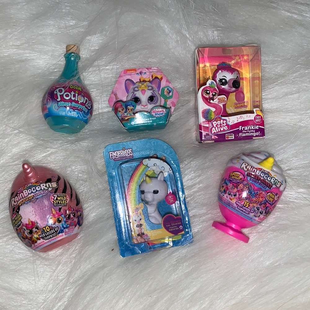 Mini brands